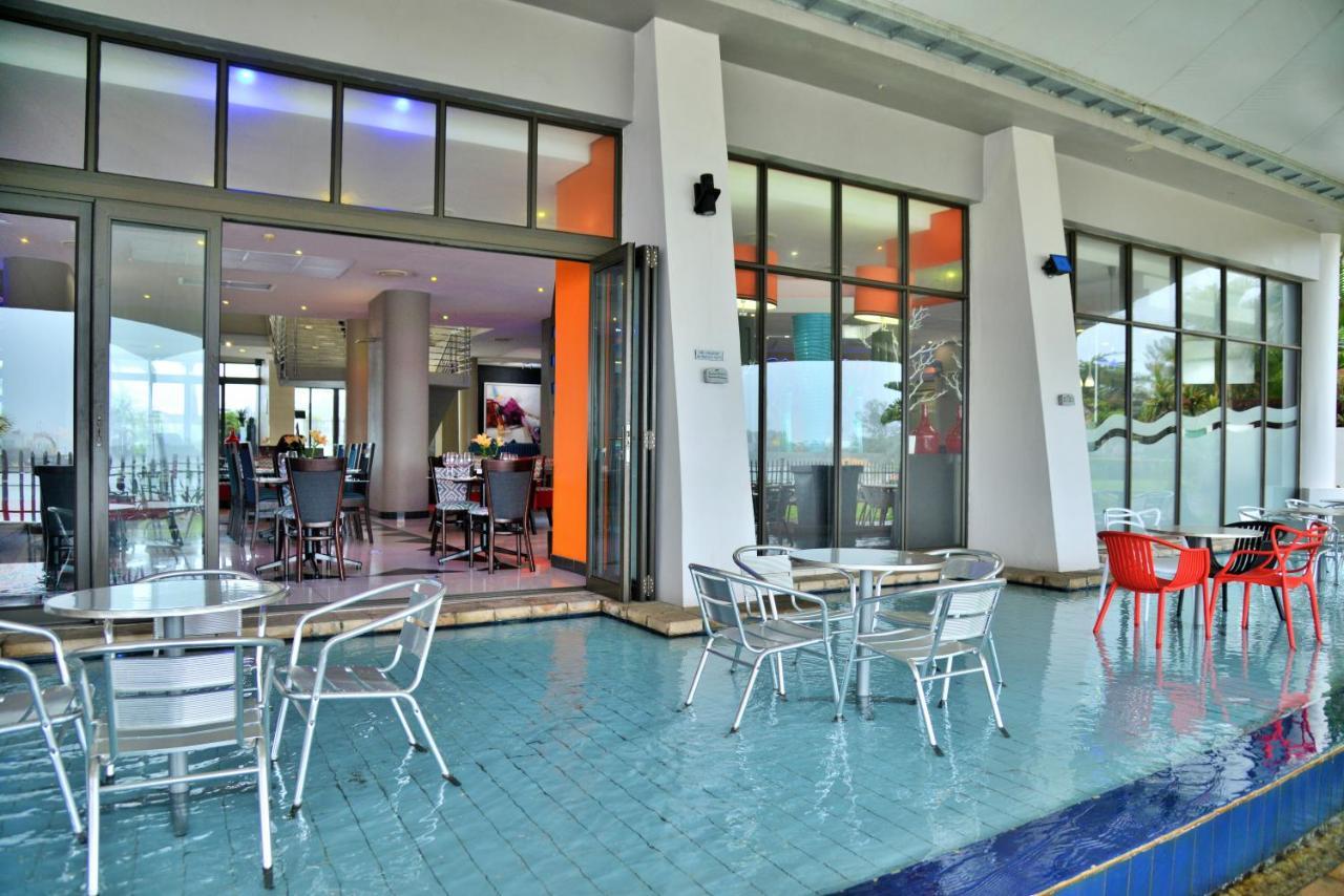 Bon Hotel Waterfront Richards Bay Esterno foto